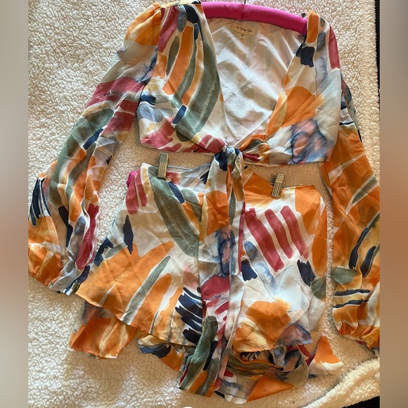 NWOT Long-Sleeved Cut-Out Romper (dress) by The Vintage Shop. Size Medium - Picture 4 of 10